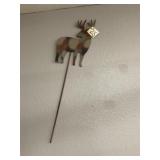 Camo deer yard stake