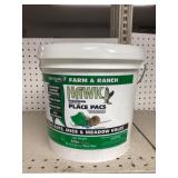 Hawk Place Packs Bait