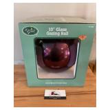 Glass gazing ball