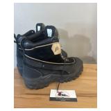 Womanï¿½s Lacrosse snow boots size 9