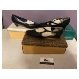 Womenï¿½s size 9 shoes