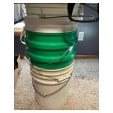5 gallon buckets