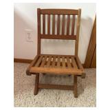 Childï¿½s Wood folding chair