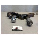 Hitch and 2 and 2 5/16 balls