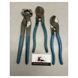 Channel lock pliers