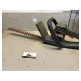Black and Decker 17 inch Hedge Trimmer