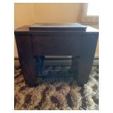 Sewing machine cabinet