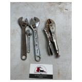 Adjustable wrenches