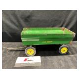 John Deere Wagon