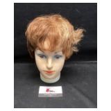 Womanï¿½s mannequin head