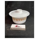 Pyrex Butterfly Gold Butter Bowl with  Plastic