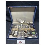 Flatware set