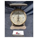 Vintage kitchen scale