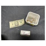$20 bill pocket change