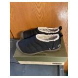 Keen womens size 9.5 shoes