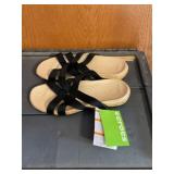 Womens size 9 crocs