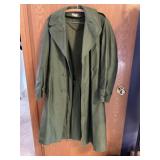 Army jacket size small regular