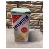 Premium cracker tin