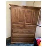 Entertainment center dresser approximately 21 x