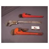 Set of Pipe Wrenches Set of Pipe Wrenches