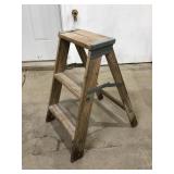 Wood Step Ladder