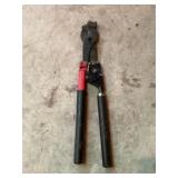 Heavy ratchet cable cutter