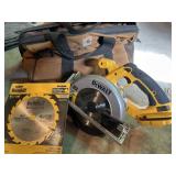 DeWalt Saw and blade.  No battery