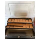 Metal tackle box