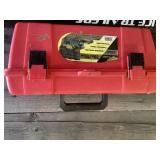 Empty Plano tool box