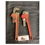 Pipe wrenches