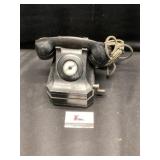1930s black bakelite crank phone