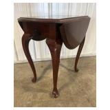 Drop side end table