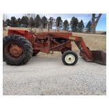 Allis-Chalmers D-17 with farmhand loader