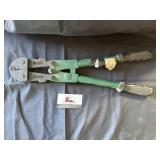 Bolt cutters