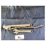 Chain wrench and adjustable wrench