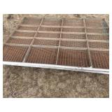 3 hog slat floor