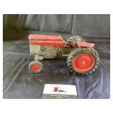 1/16 Metal Massey tractor
