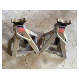 Jack stands
