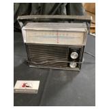 Coronado a.m. radio works as it should