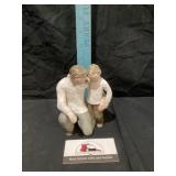 Willow tree figurine