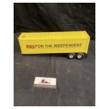 Metal Kent semi trailer