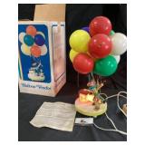 Balloon vendor light works as it should