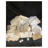 Dollyï¿½s and linens