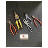 Pliers