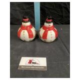 Snowman salt and pepper shakers