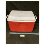 Rubbermaid cooler