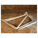 Shelf brackets