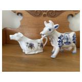 Vintage ceramic cow creamers