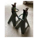 Jack stands