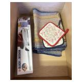 Electric knife and placemats